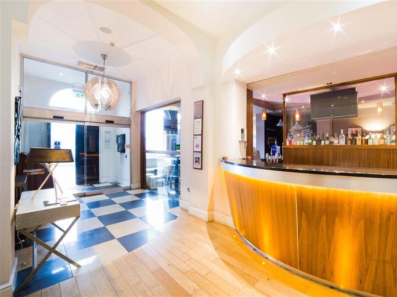 Oyo Imperial Hotel Barrow-in-Furness Extérieur photo