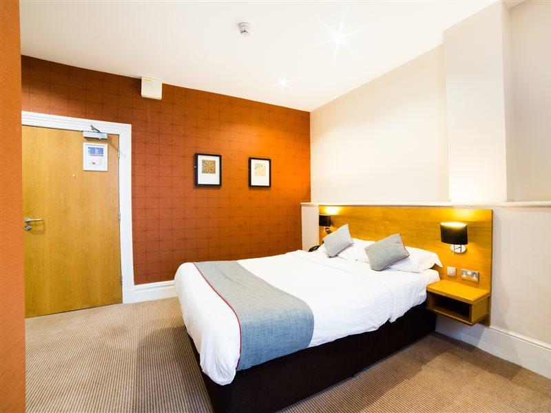 Oyo Imperial Hotel Barrow-in-Furness Extérieur photo