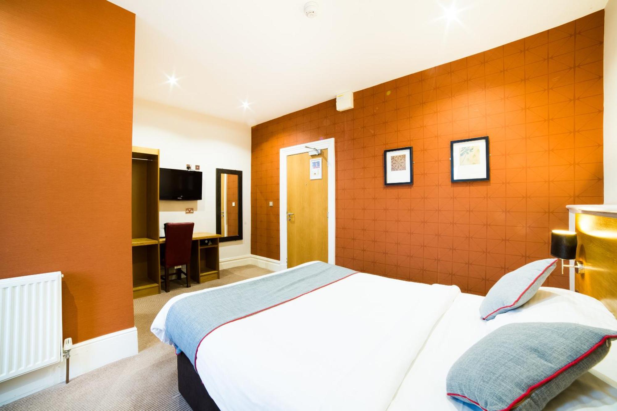 Oyo Imperial Hotel Barrow-in-Furness Extérieur photo