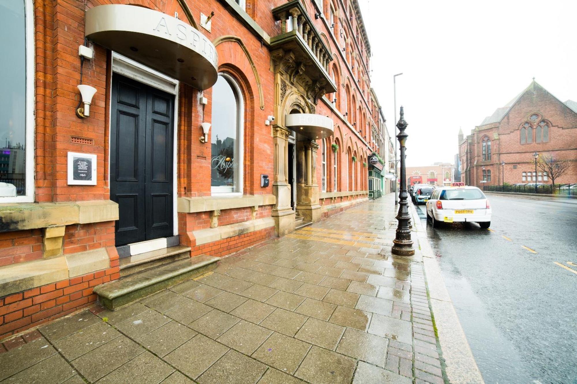 Oyo Imperial Hotel Barrow-in-Furness Extérieur photo