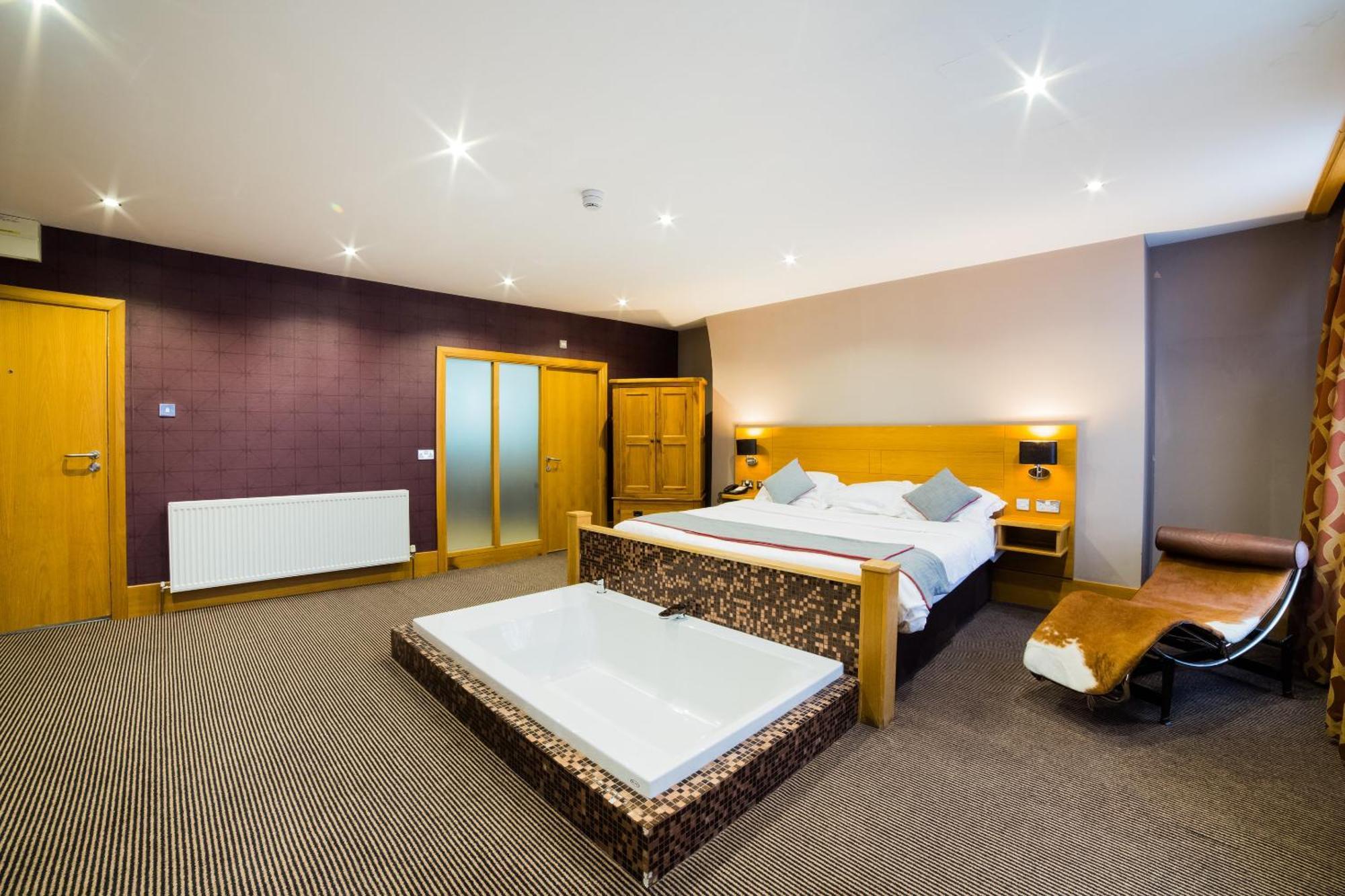 Oyo Imperial Hotel Barrow-in-Furness Extérieur photo