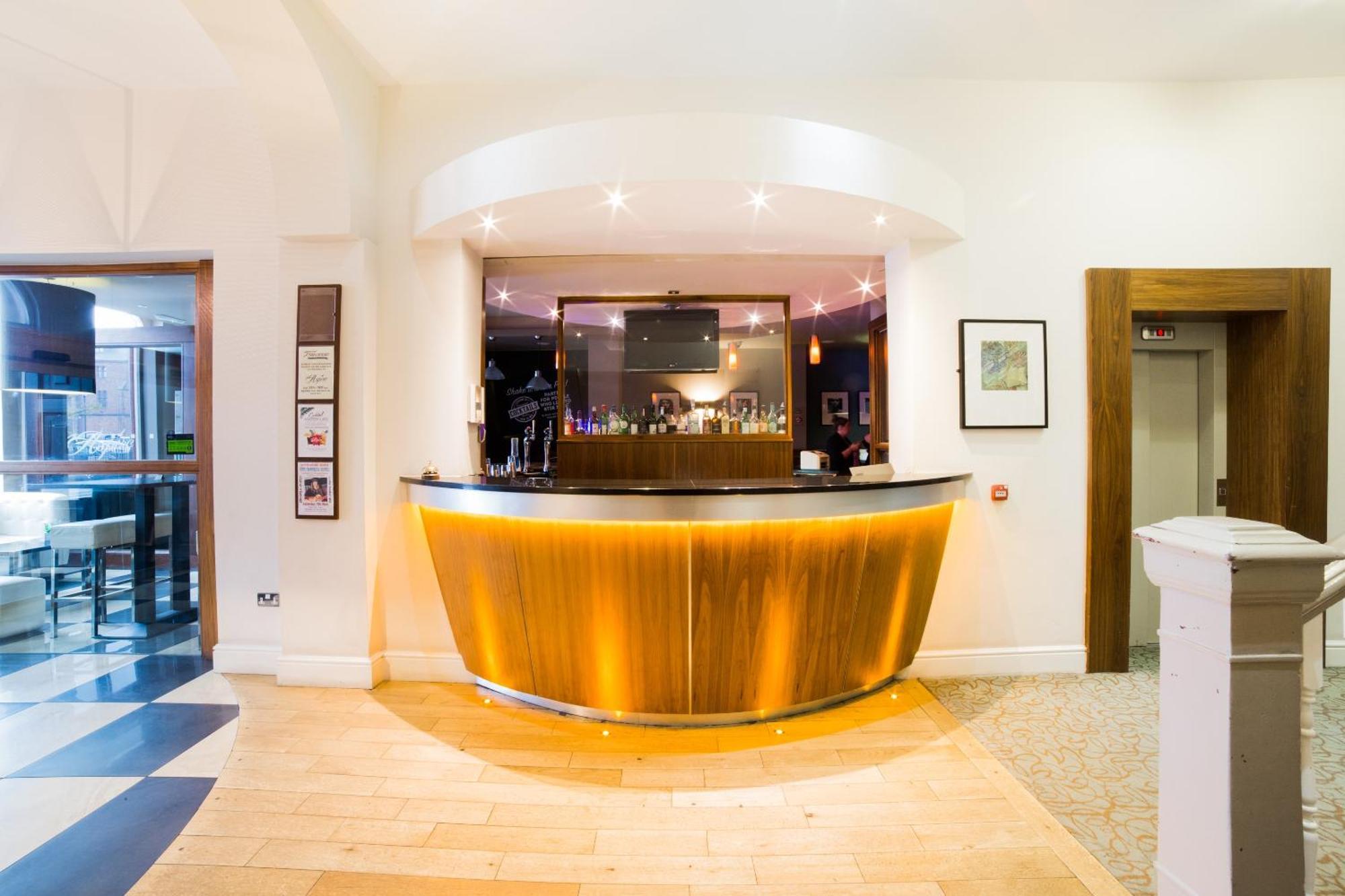 Oyo Imperial Hotel Barrow-in-Furness Extérieur photo