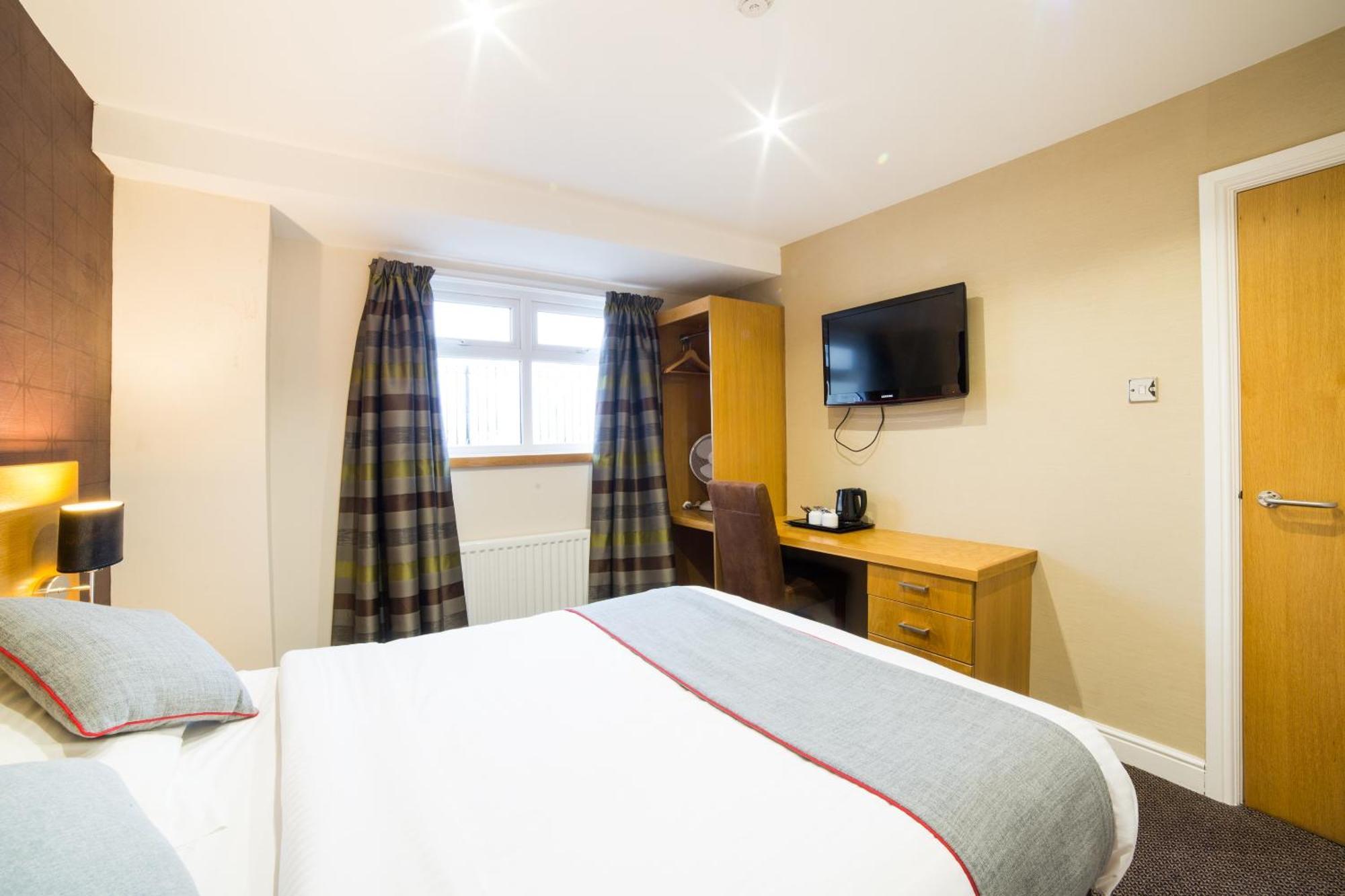 Oyo Imperial Hotel Barrow-in-Furness Extérieur photo
