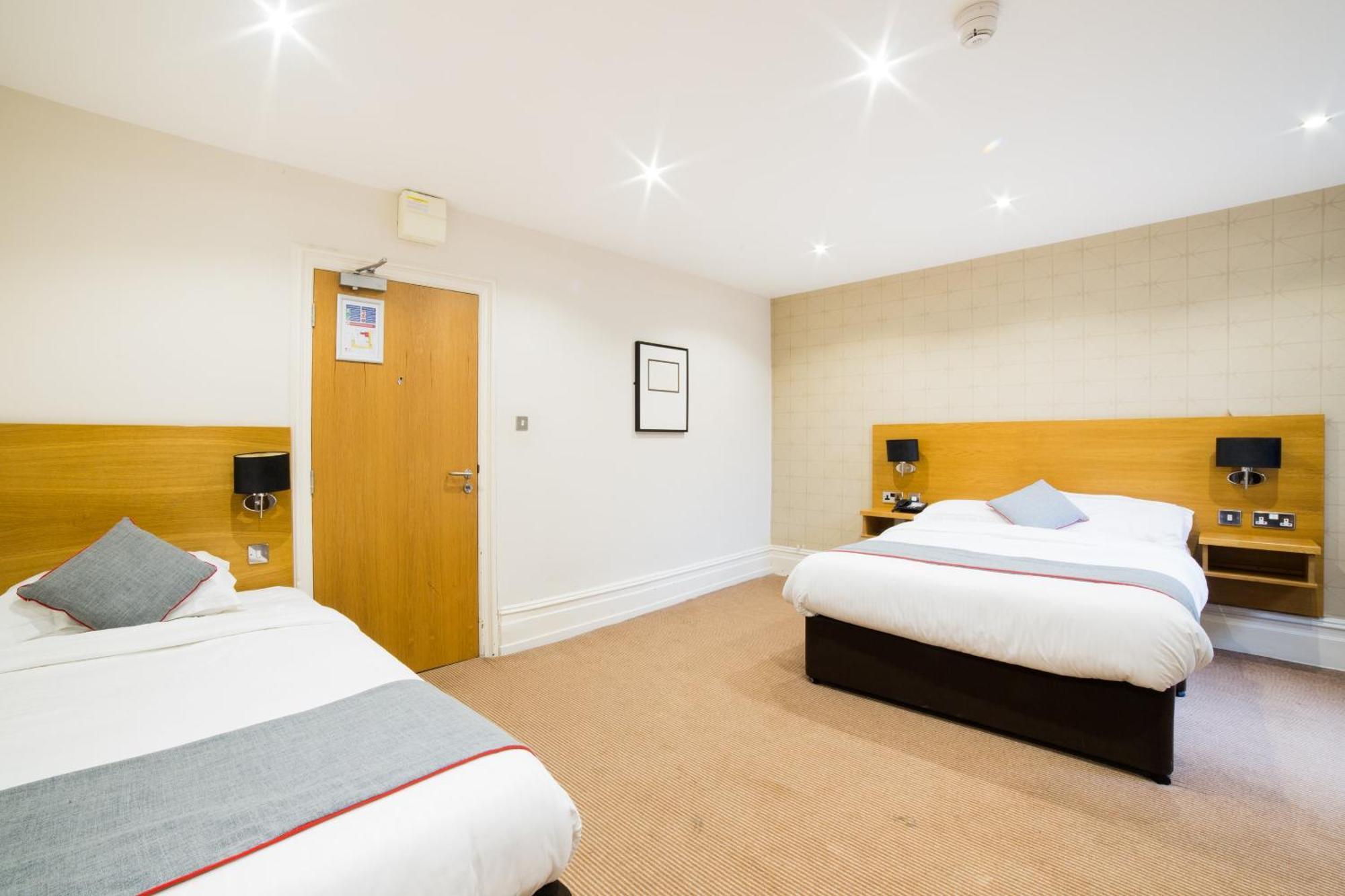Oyo Imperial Hotel Barrow-in-Furness Extérieur photo