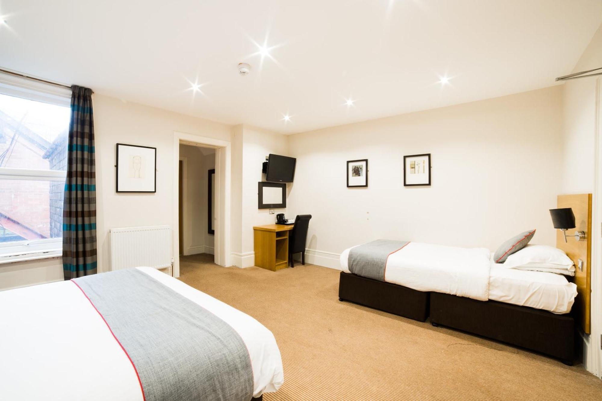 Oyo Imperial Hotel Barrow-in-Furness Extérieur photo